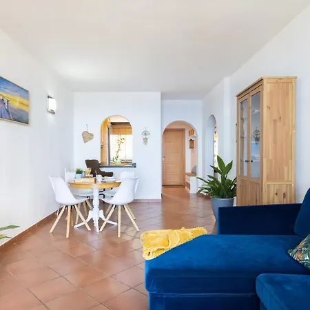 Home2book Stunning Sea View 아파트