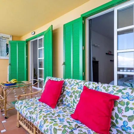 Home2book Stunning Sea View 아파트 *